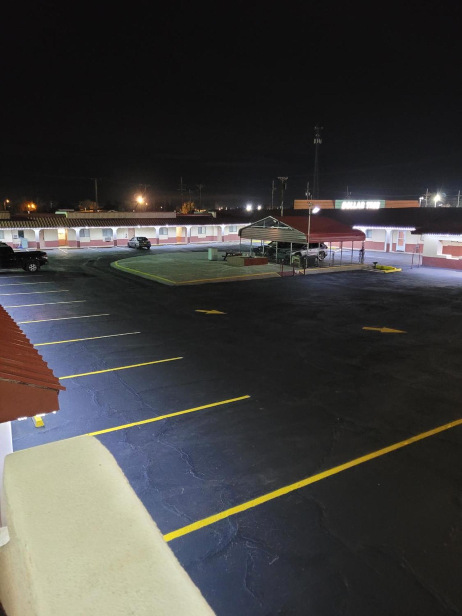Sands Motel Portales Екстериор снимка