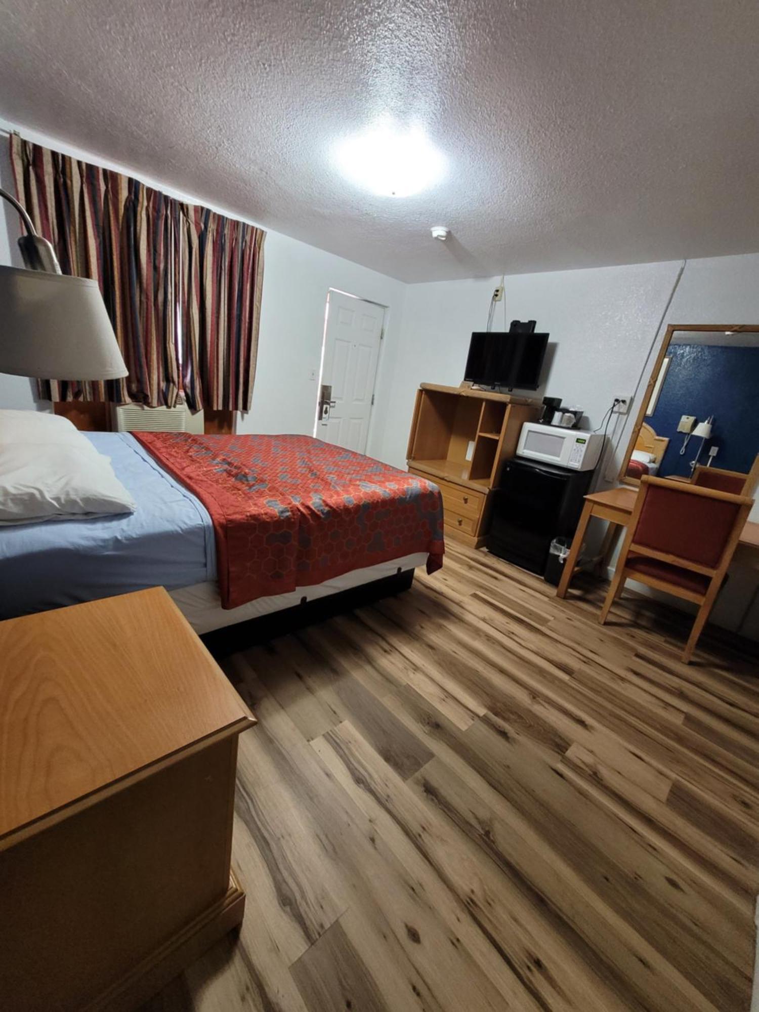 Sands Motel Portales Екстериор снимка