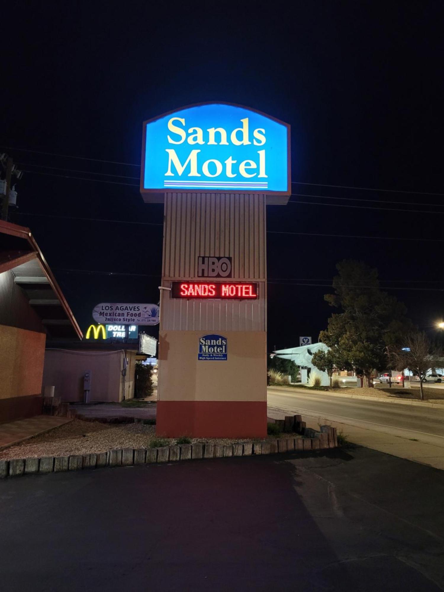 Sands Motel Portales Екстериор снимка